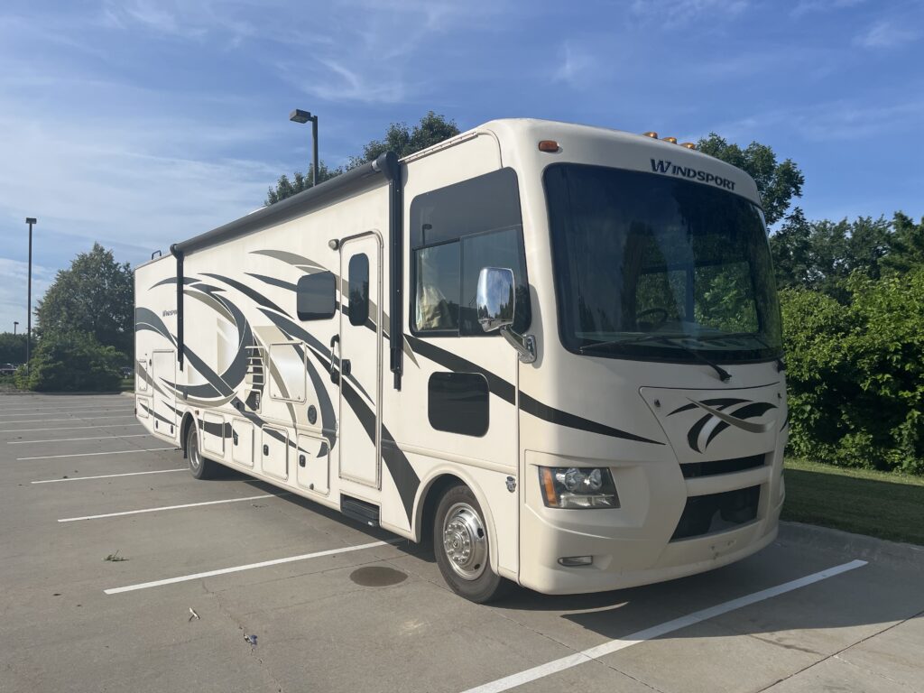 2015 Thor motor coach